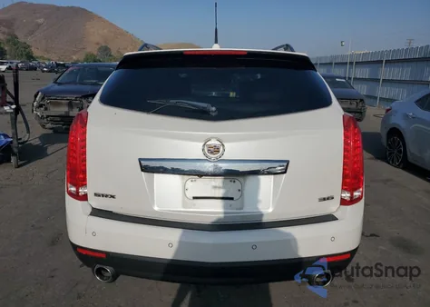 2014 Cadillac Srx Luxury Collection z USA, uszkodzony, nr VIN 3GYFNBE31ES651206